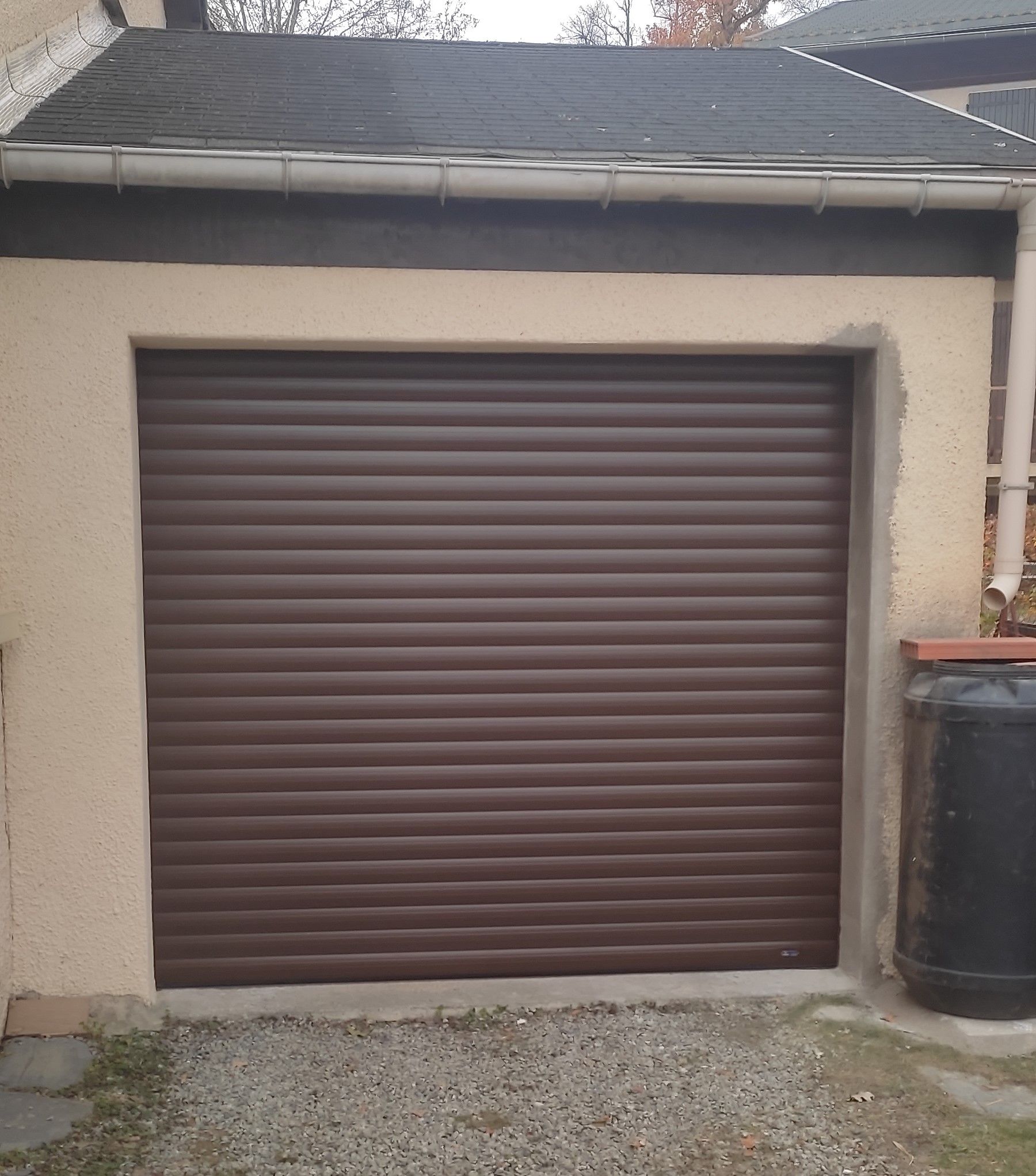 Porte garage enroulable aluminium isoléé